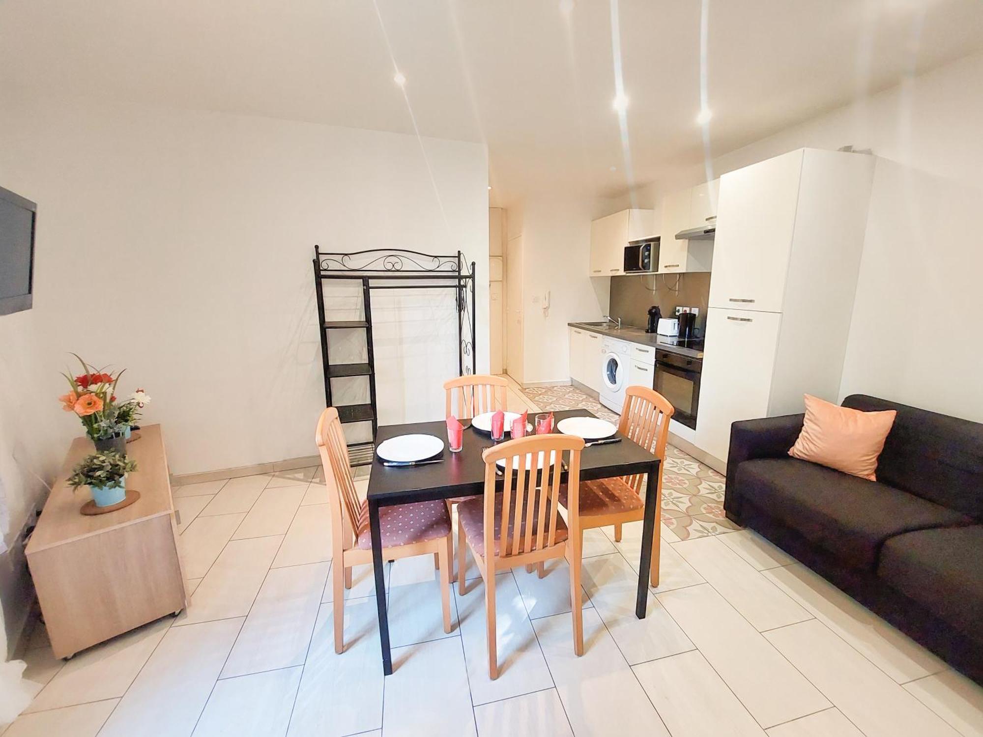 Charmant Appartement Pres Du Marche, Gare Et Port A 5Mn Tulon Zewnętrze zdjęcie